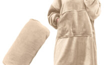 s5___bluzair-hoodie-blanket-main-photo-light-beige-1.jpg